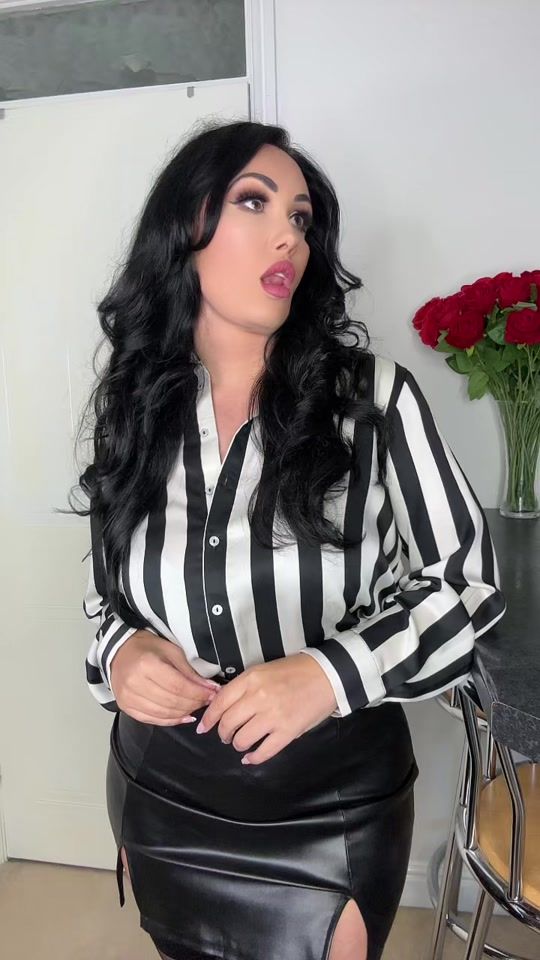 TikTok video thumbnail by beckydeemodel