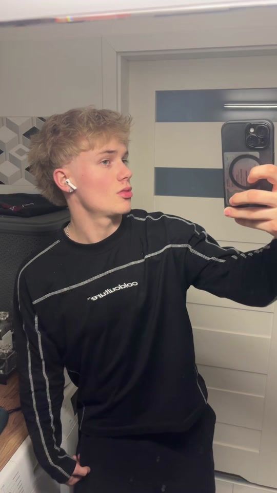 TikTok video thumbnail by ig._pomiankowski_