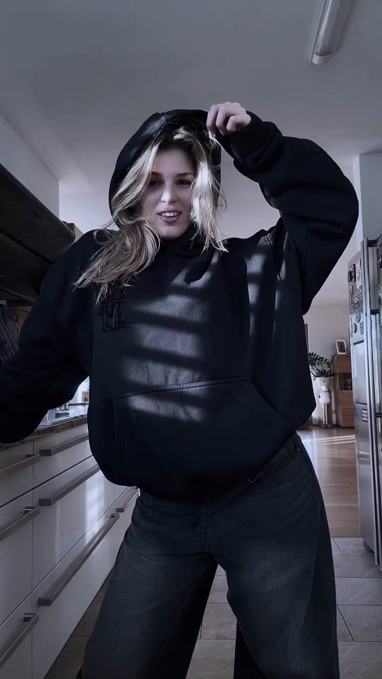 TikTok video thumbnail by deliabonto