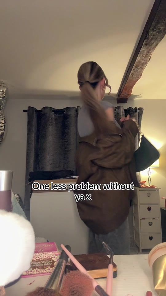 TikTok video thumbnail by evalouisepage
