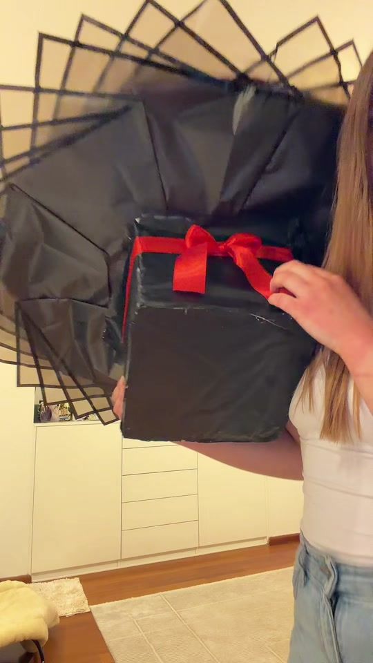 TikTok video thumbnail by glossyrosses