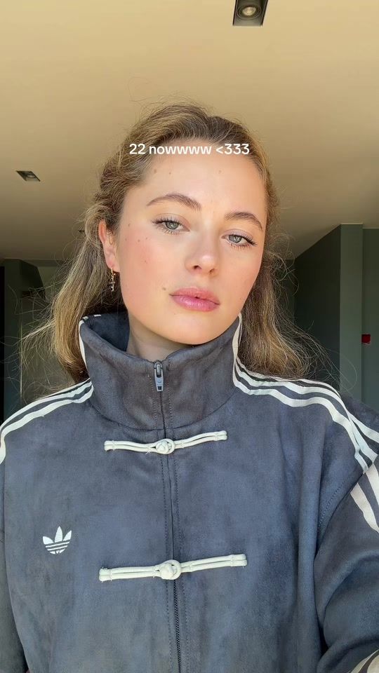 TikTok video thumbnail by elisa_srxh
